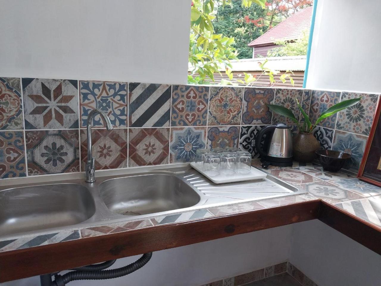 Angkor Dino B&B Сием Реап Екстериор снимка